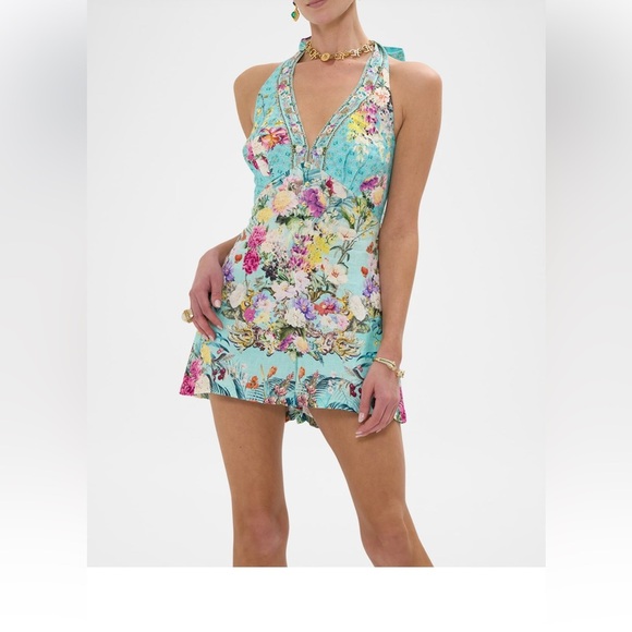 Camilla
Gardens of Queluz Button-Front Halter
Playsuit
8160
NWT’s - Picture 5 of 6